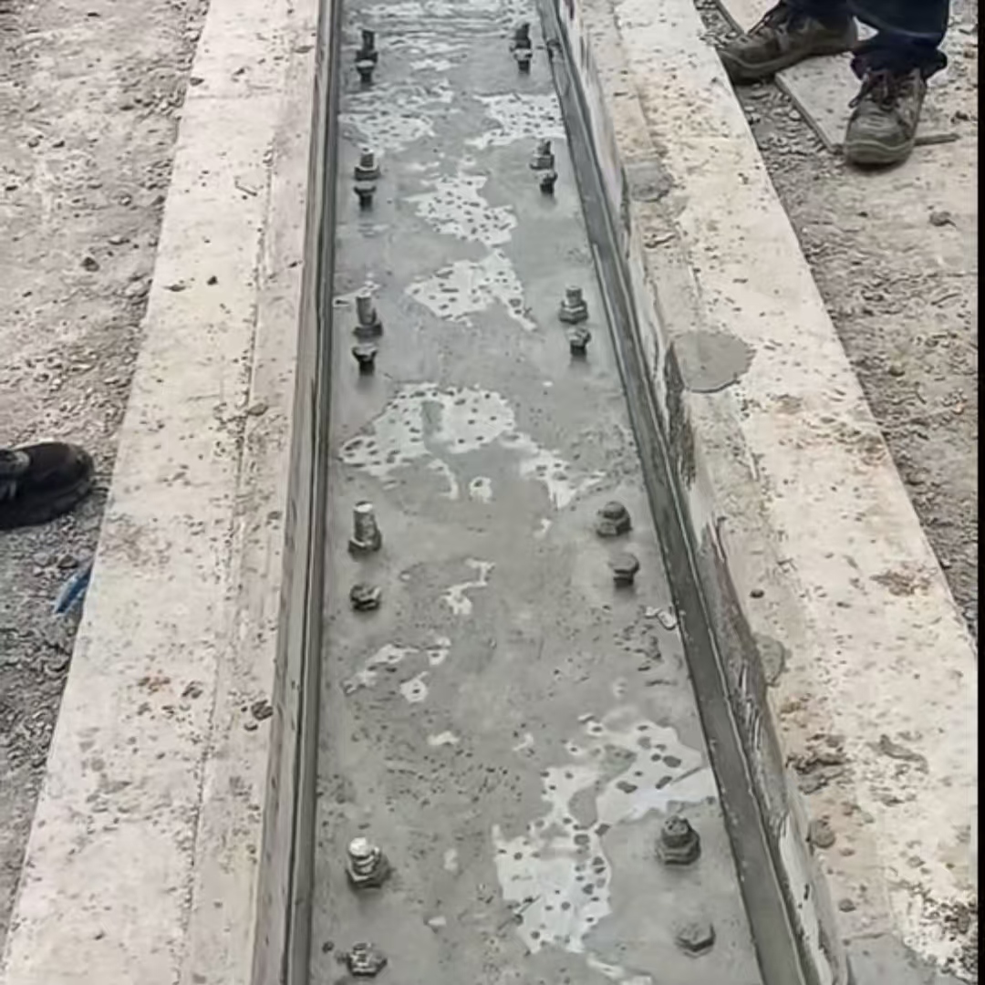 揭阳港口码头起重机龙门吊重型机械设备稳固用早强快凝轨道胶泥